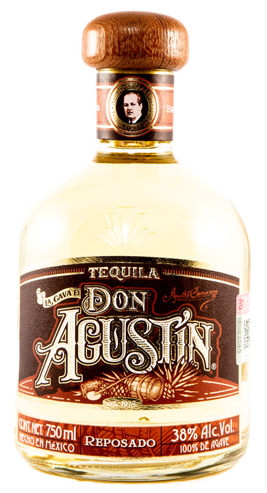 Bottle of La Cava de Don Agustin Reposado
