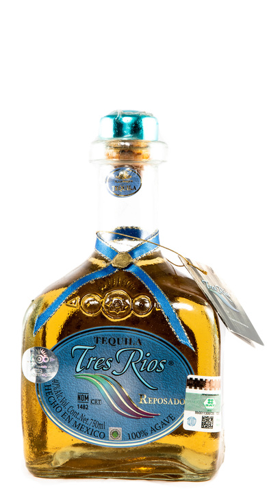Bottle of Tres Rios Reposado