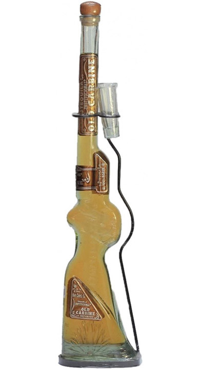 Bottle of Institucional Old Carbine Reposado