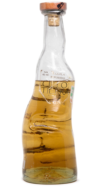 Bottle of Tequila Cielo y Tierra Reposado