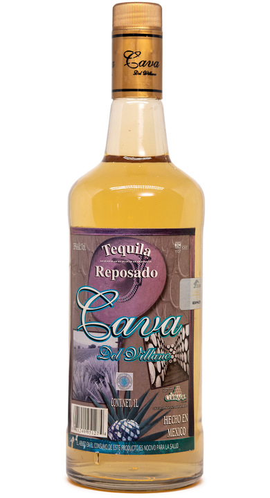 Bottle of La Cava del Villano Reposado
