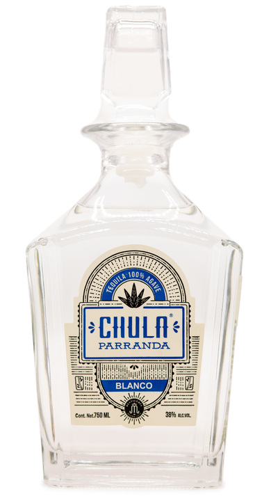 Bottle of Chula Parranda Blanco