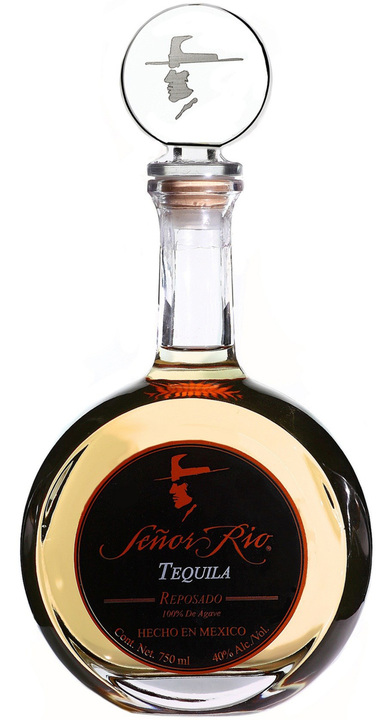 Bottle of Señor Rio Reposado