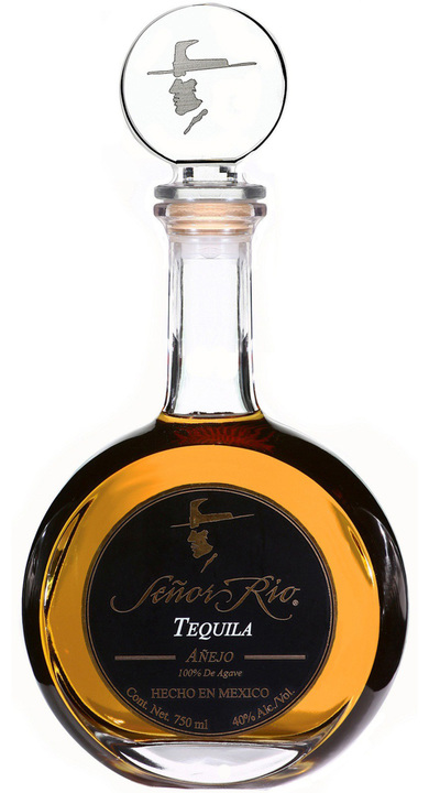 Bottle of Señor Rio Añejo