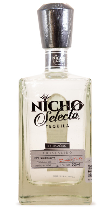 Bottle of Nicho Selecto Extra Añejo Cristalino