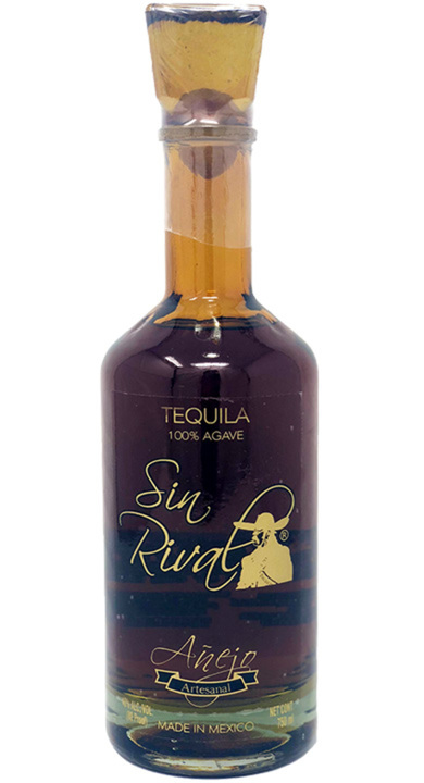 Bottle of Sin Rival Añejo Tequila