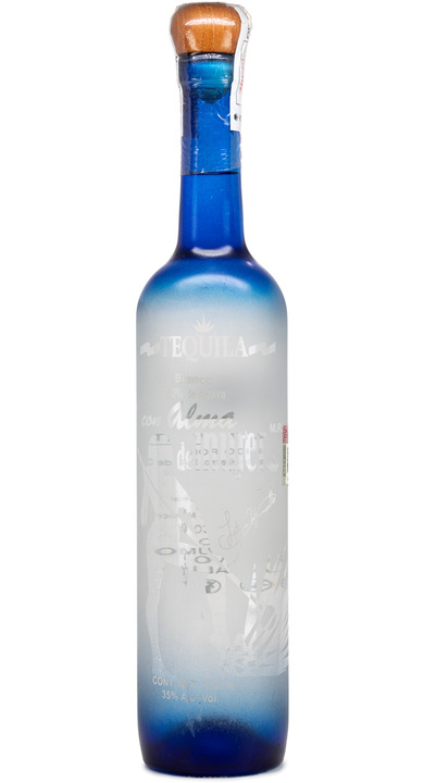 Bottle of Con Alma de Mujer Tequila Blanco