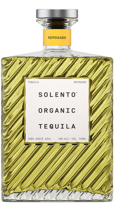Bottle of Solento Organic Tequila Reposado