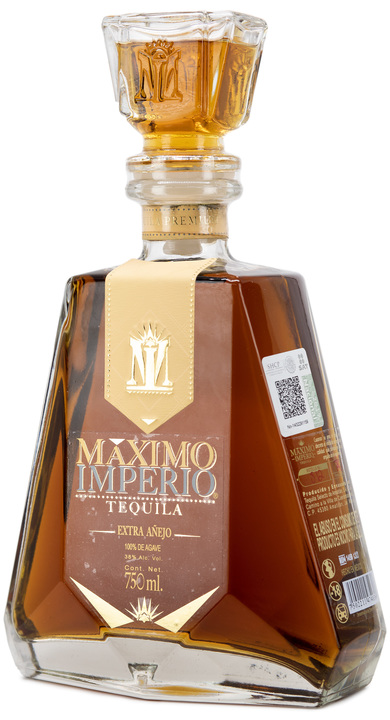 Bottle of Maximo Imperio Extra Añejo