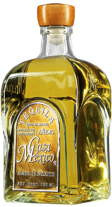 Bottle of Casa Mexico Añejo