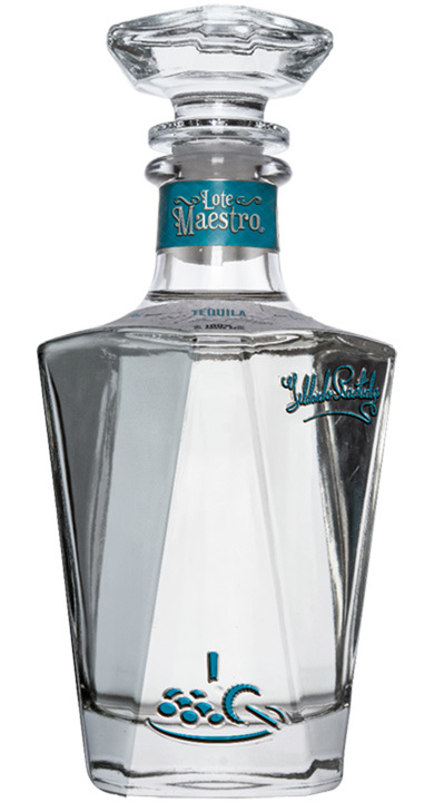 Bottle of Lote Maestro Plata