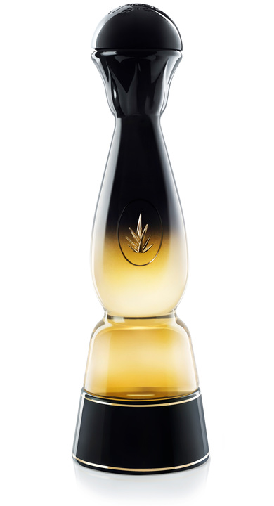 Bottle of Clase Azul Gold