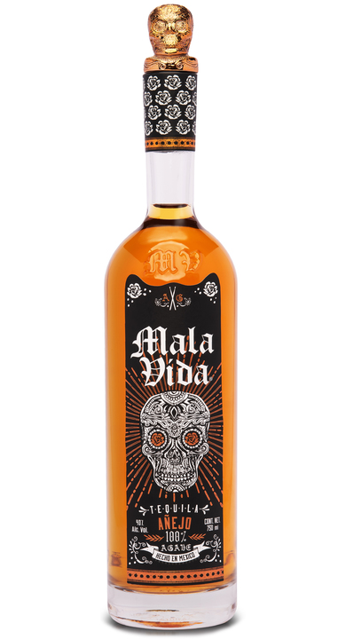 Bottle of Mala Vida Añejo