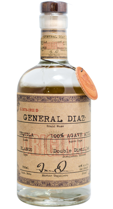 Bottle of General Diaz Blanco