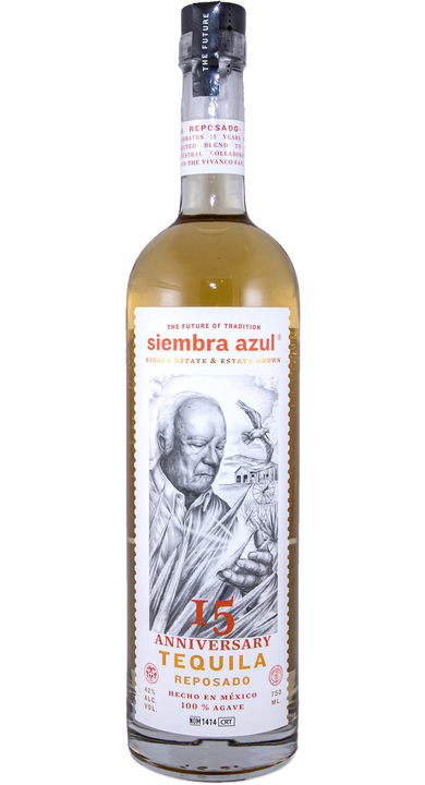 Bottle of Siembra Azul 15th Anniversary Reposado