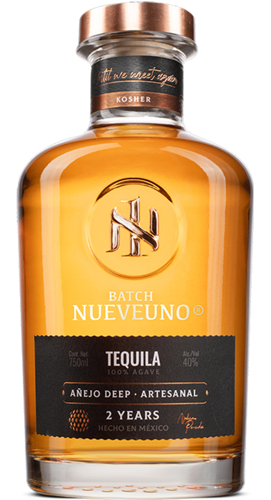 Bottle of Nueveuno Tequila Añejo Deep