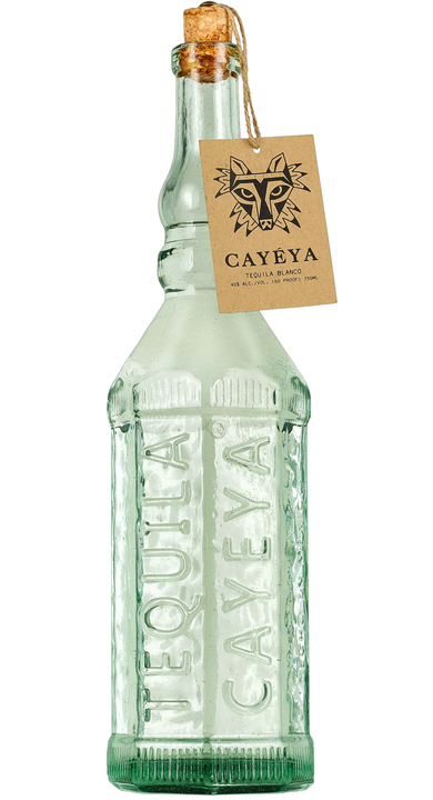 Bottle of Tequila Cayéya Blanco