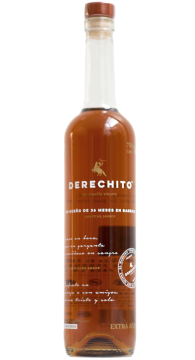 Bottle of Derechito Extra Añejo