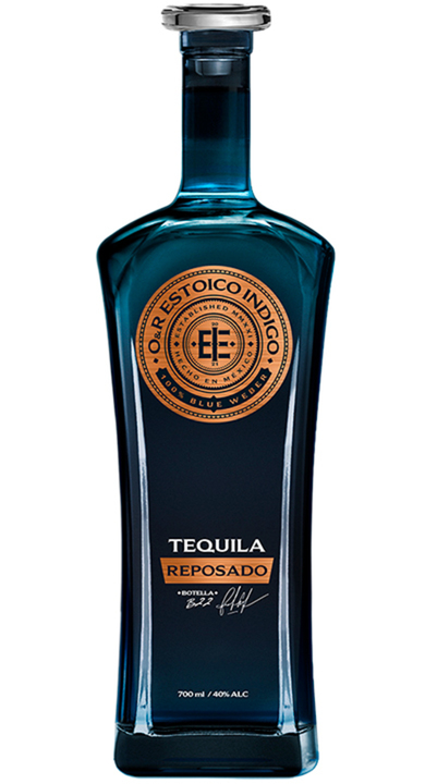 Bottle of Estoico Índigo Tequila Reposado