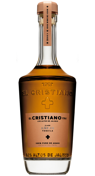 Bottle of El Cristiano Añejo