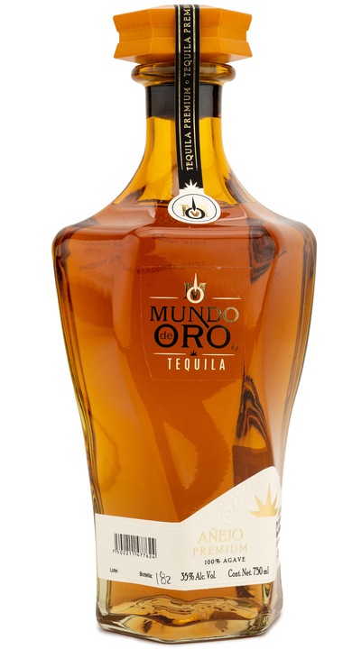 Bottle of Mundo de Oro Tequila Añejo