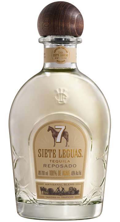 Bottle of Siete Leguas Reposado