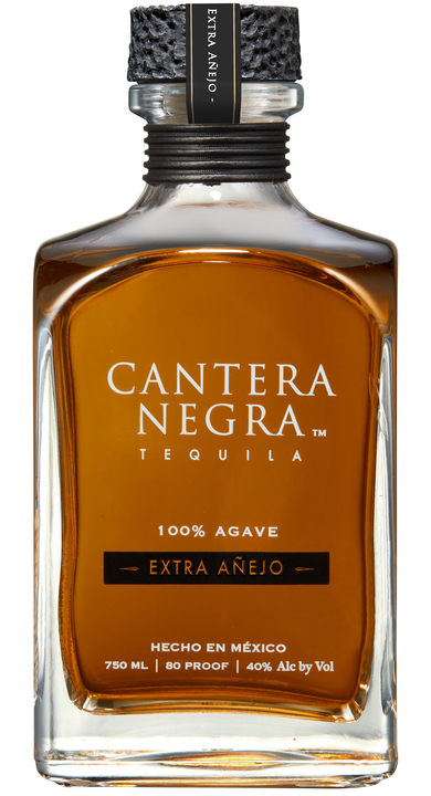 Bottle of Cantera Negra Extra Añejo