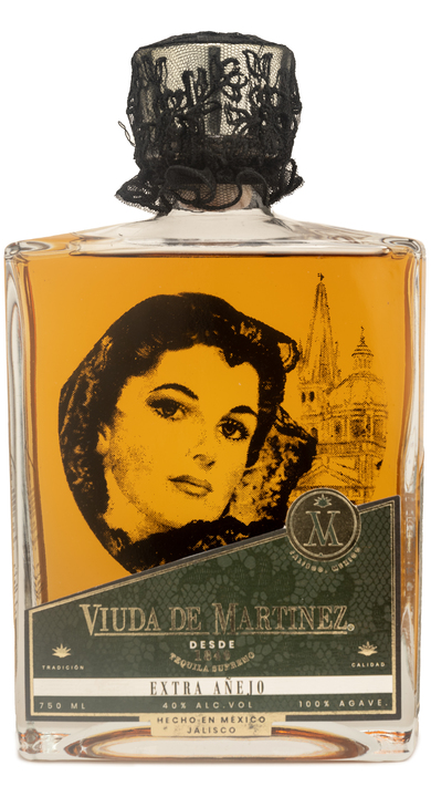 Bottle of Viuda de Martínez Extra Añejo