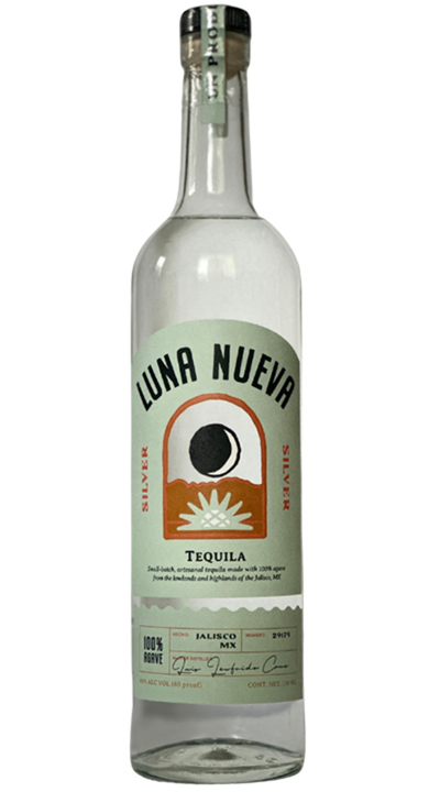Bottle of Luna Nueva Tequila Silver
