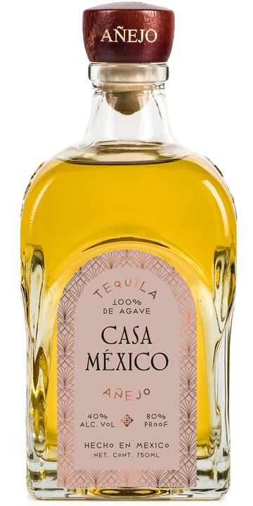 Bottle of Casa Mexico Añejo