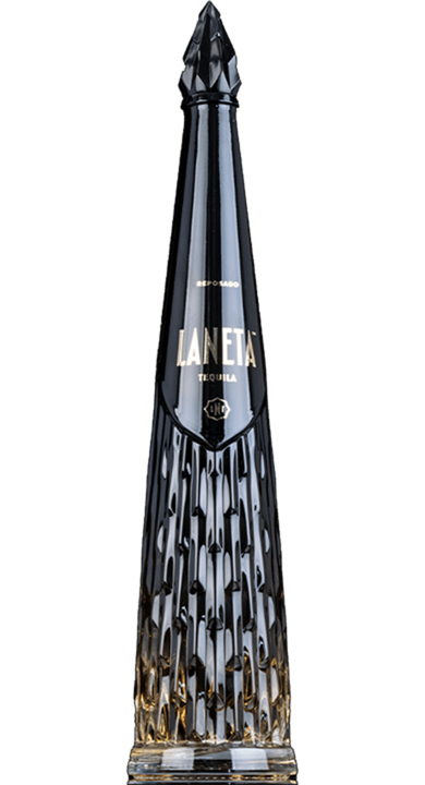 Bottle of Laneta Tequila Reposado