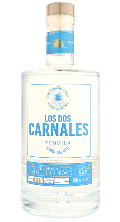 Bottle of Los Dos Carnales Blanco