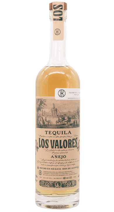 Bottle of Los Valores Añejo