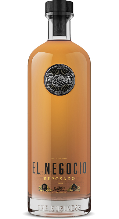 Bottle of El Negócio Tequila Reposado