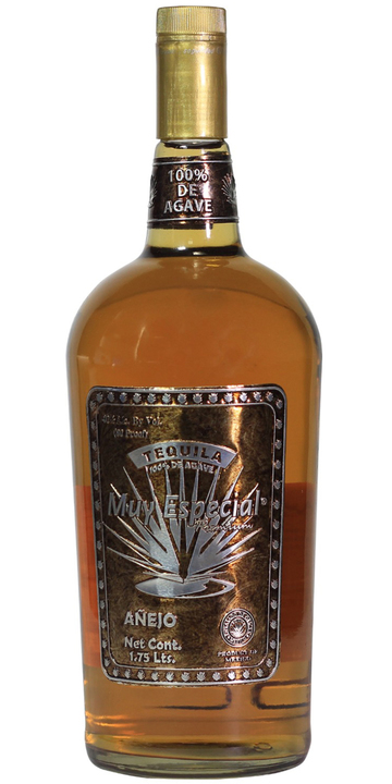 Bottle of Muy Especial Añejo