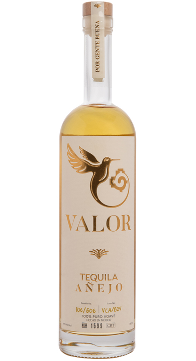 Bottle of Valor Tequila Añejo