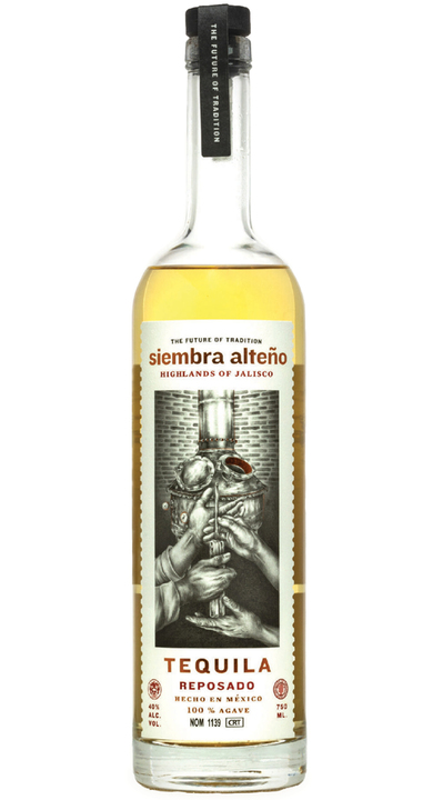 Bottle of Siembra Alteño Reposado