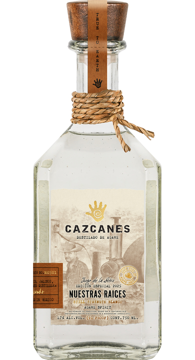 Bottle of Cazcanes Nuestras Raices Blanco