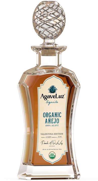 Bottle of AgaveLuz Tequila Añejo